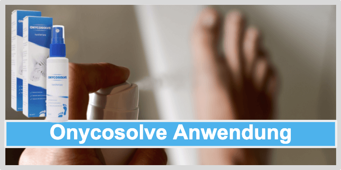 Mann sprüht seinen Fuß ein Onycosolve Anwendung