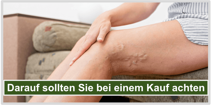 Eine Frau mit Krampfadern, die ihr Knie berührt Darauf beim Kauf achten Bild